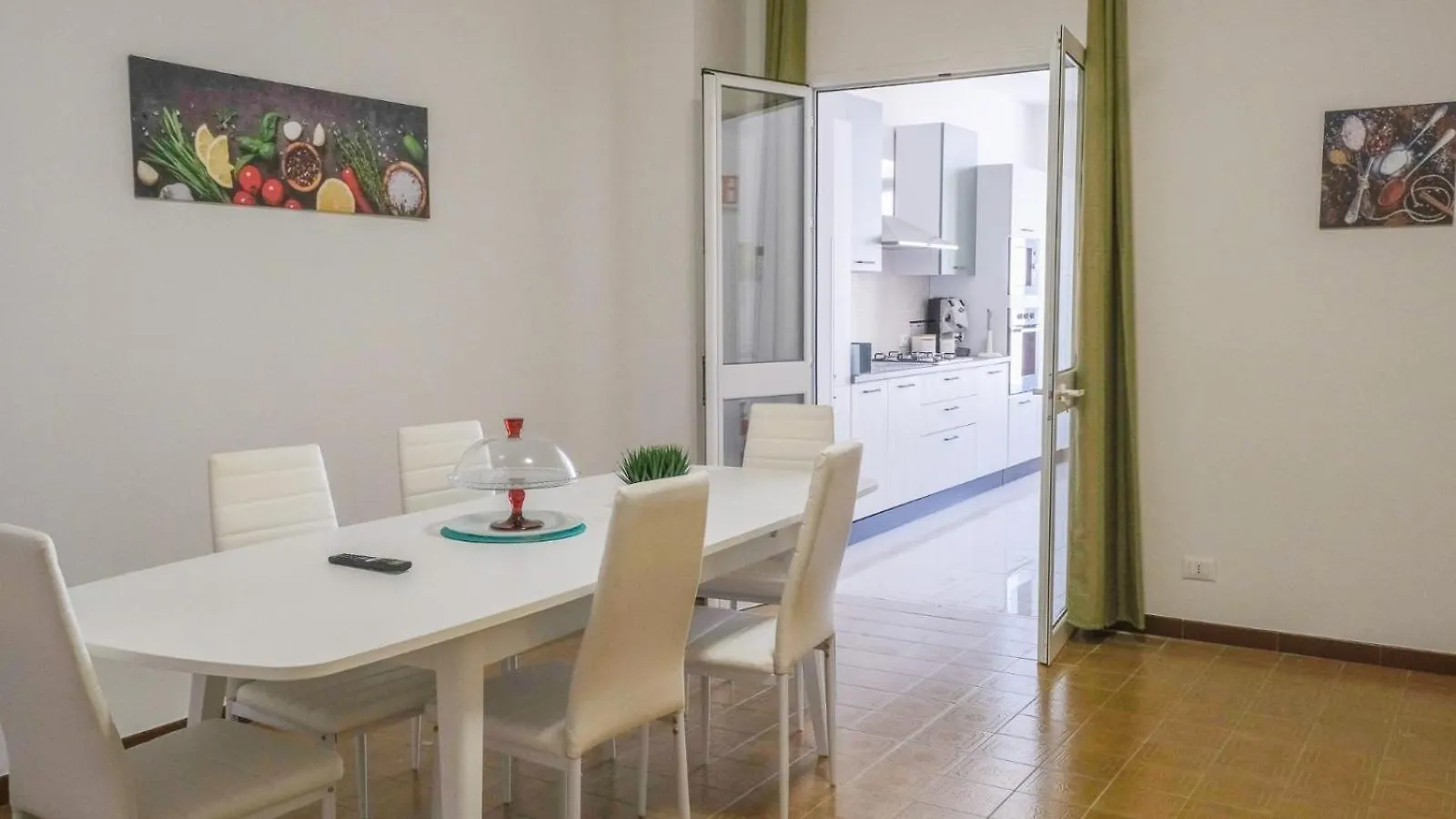 Terrasini Downtown Little Square Apartment Italy