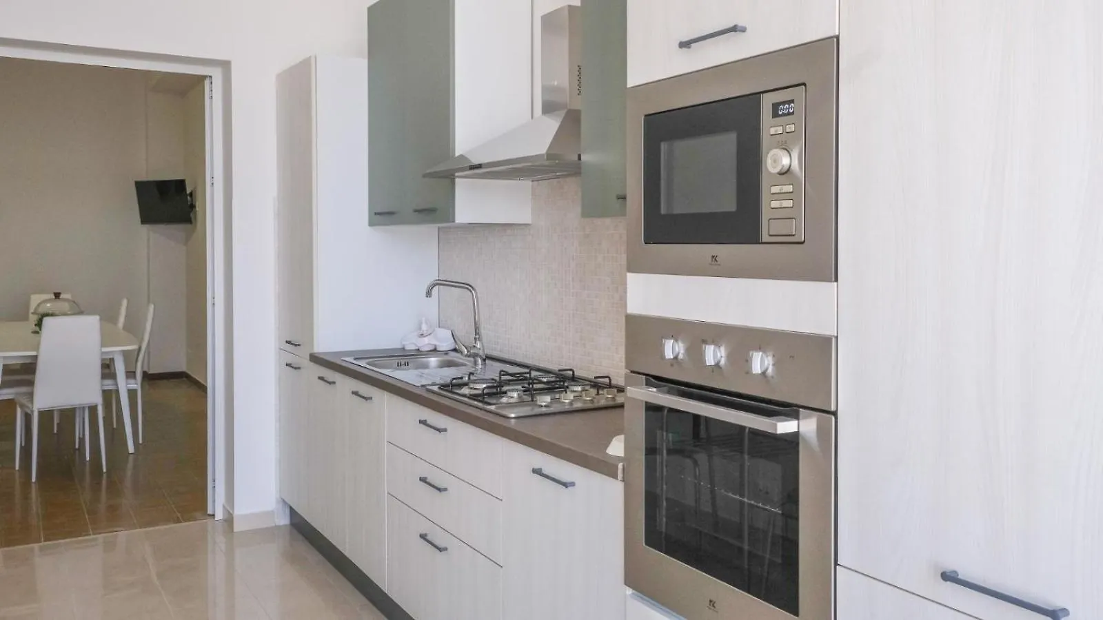 Terrasini Downtown Little Square Apartment